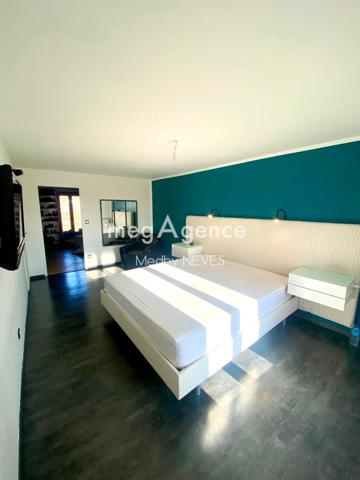 Maison à VILLERS-BRETONNEUX, 80800 - 8 pièces 226m²