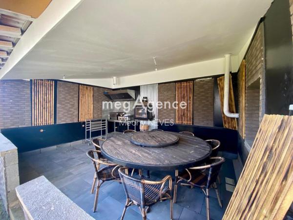 Maison à VILLERS-BRETONNEUX, 80800 - 8 pièces 226m²