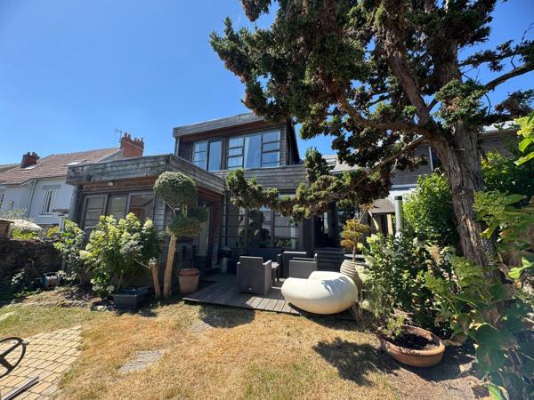 Maison à NANTES, 44300 - 7 pièces 134m²