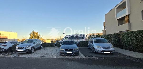 Parking/box · Location Juvignac (34990) 1m²