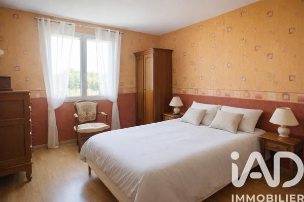 Maison à vendre 7 pièces 210 m² Saint-Denis-en-Val