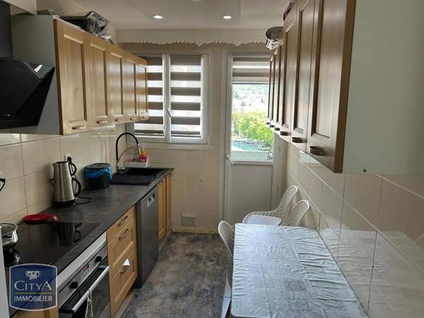 Appartement à louer 3 pièces 69.99m² Oyonnax (01100)