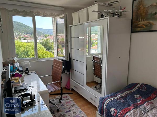 Appartement à louer 3 pièces 69.99m² Oyonnax (01100)