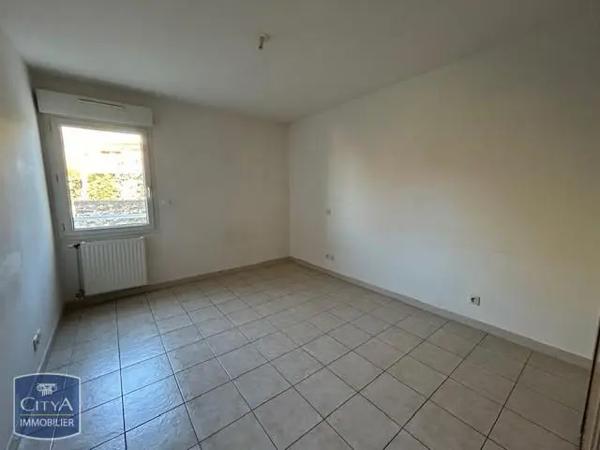 Appartement à louer 4 pièces 88.44m² Salon-de-Provence (13300)