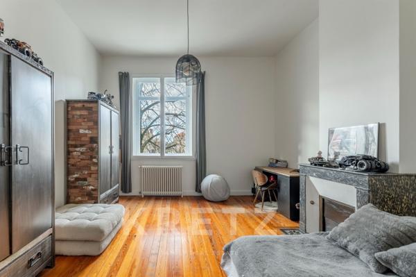 Maison familiale rénovée 201 m², 5 CH, piscine 6x3m, Tropézienne