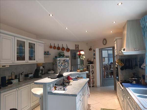 Maison à vendre |  Meschers-sur-Gironde |  5 pièces | 168 m²