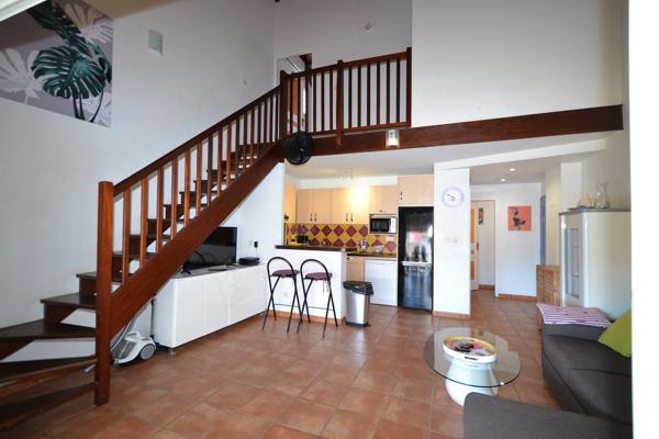 Gosier (97190) Superbe T3 duplex meublé de 82m2 à Bas du Fort