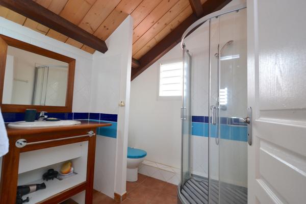 Gosier (97190) Superbe T3 duplex meublé de 82m2 à Bas du Fort
