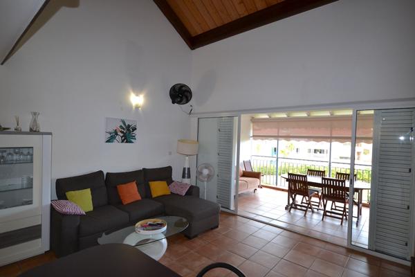 Gosier (97190) Superbe T3 duplex meublé de 82m2 à Bas du Fort