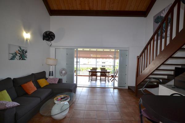 Gosier (97190) Superbe T3 duplex meublé de 82m2 à Bas du Fort