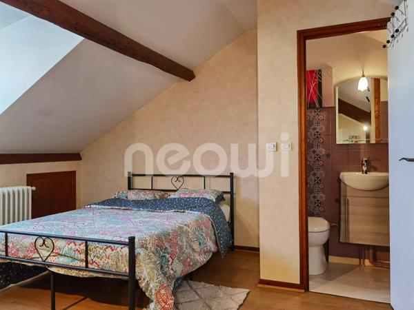 INVESTISSEMENT LOCATIF - Appartement T5 en duplex, meublé et DPE en C !