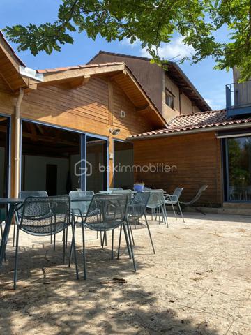Maison de 280 m²