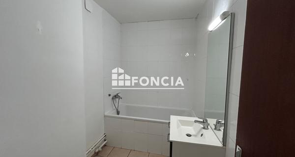 Location Appartement 4 pièces 85.45 m² - Clermont-ferrand 63000