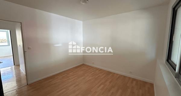 Location Appartement 4 pièces 85.45 m² - Clermont-ferrand 63000
