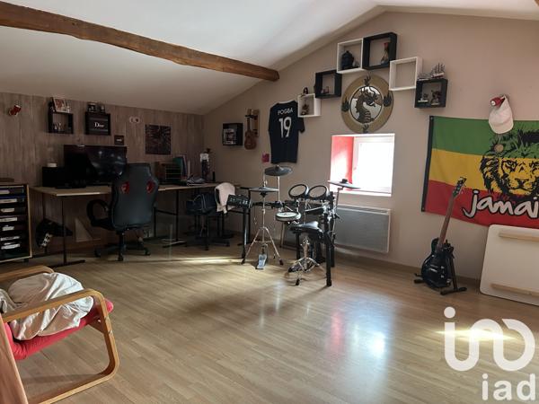 Maison à vendre 7 pièces 144 m² Vouillé