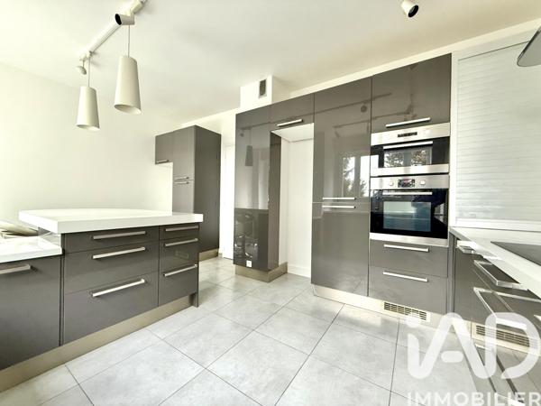 Appartement à vendre 5 pièces 156 m² Bougival