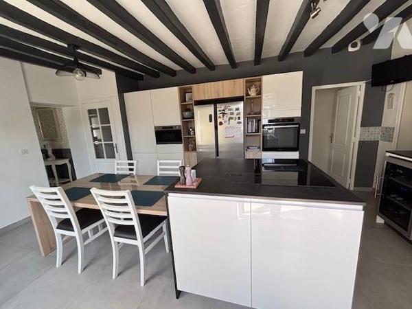 Grande maison T8 avec piscine