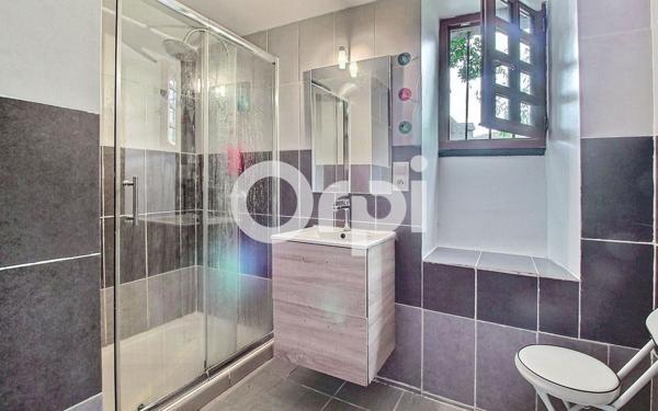 Maison à vendre    3 pièces •  Oloron-Sainte-Marie