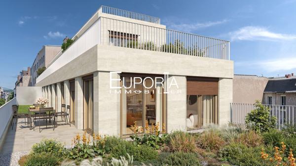 Paris 17ème – T4 duplex de 109 m² en dernier étage – Terrasses avec vue sur les toits de Paris