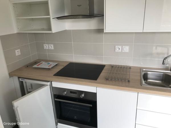 Appartement T2 à louer - 42 m² (réf : 571605)