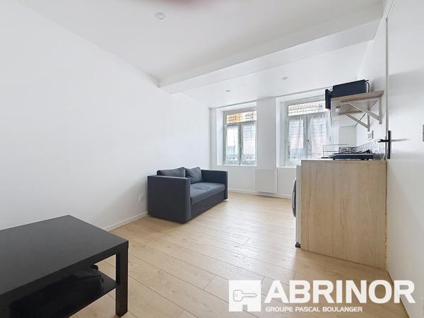 Studio Entièrement Rénové, Vieux-Lille, Rue de St André ! LILLE
