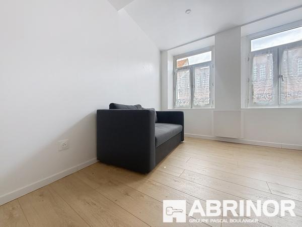 Studio Entièrement Rénové, Vieux-Lille, Rue de St André ! LILLE
