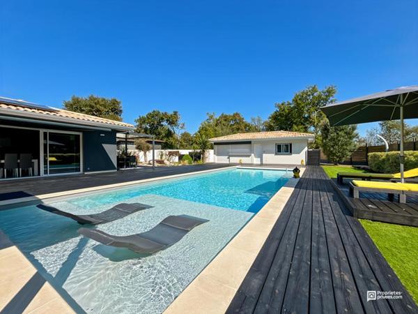 À découvrir à Cestas (33610) : Élégante maison au coeur des pins 6 PIÈCES 180M² TERRAIN DE 4000m²