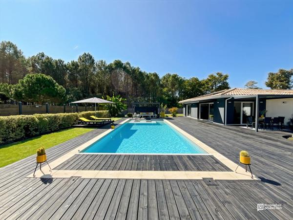 À découvrir à Cestas (33610) : Élégante maison au coeur des pins 6 PIÈCES 180M² TERRAIN DE 4000m²