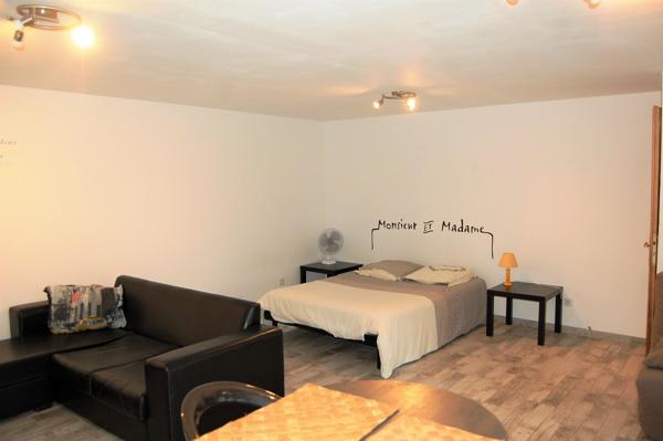 Saint-Hippolyte-du-Fort (30170) Mas du 19ieme avec 3 gites et partie privative 180m² sur 3843 m² de terrain avec piscine