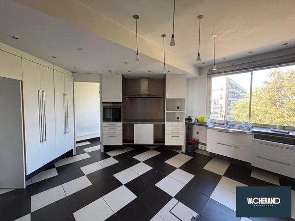 St Maur Duplex de 222m²