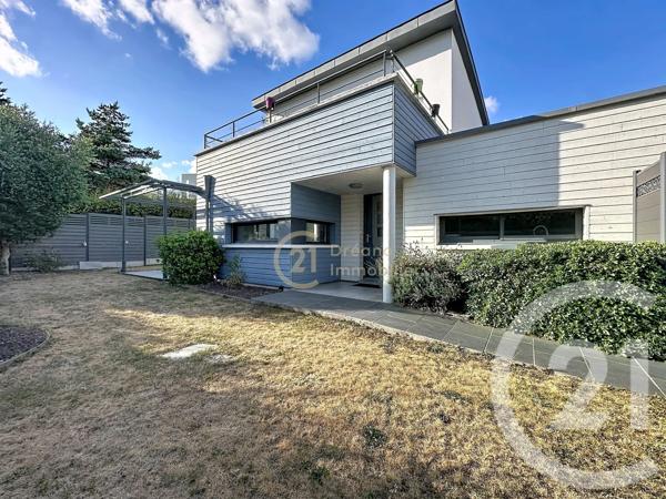 Maison à vendre  7 pièces - 130,74 m 2   CHANTEPIE  - 35