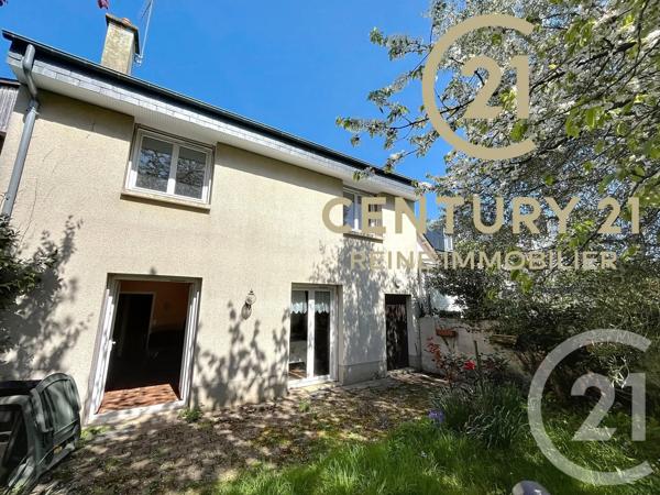 Maison à vendre  7 pièces - 130,74 m 2   CHANTEPIE  - 35