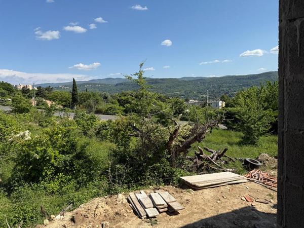 PRIX AJUSTÉ - Maison APT de 95m2 hab sur un terrain de 650m2 avec vue dégagée