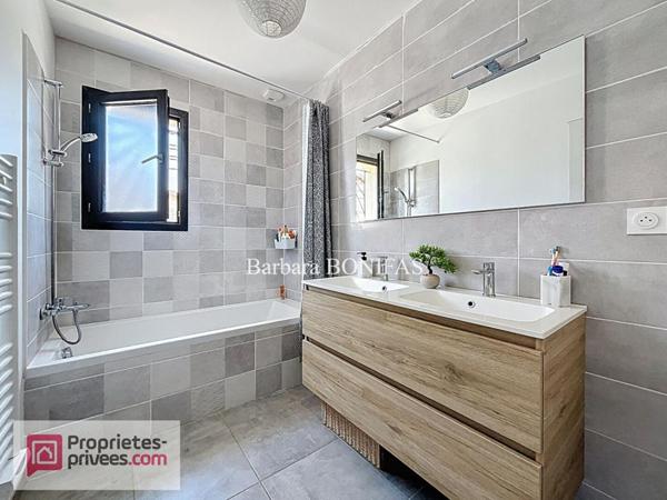 Villa plain pied 5 pièces 102 m2