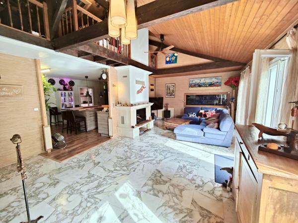 T5 de plain pied, non mitoyen, clim réversible.