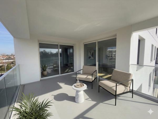 Appartement T4 - Triple exposition - Terrasse - Parking - Livré