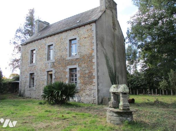 Ancien presbytère : PLELAUFF