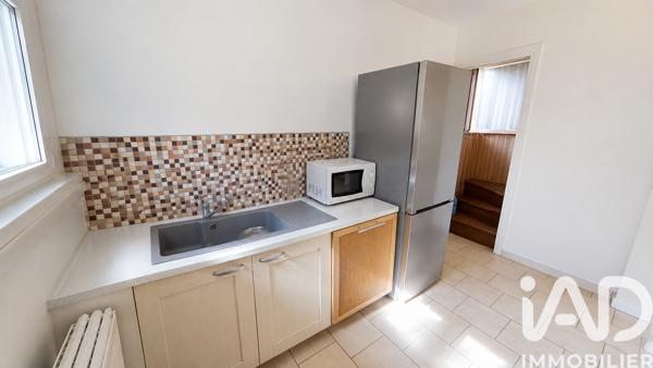 Maison à vendre 4 pièces 76 m² Saint-Pierre-lès-Nemours