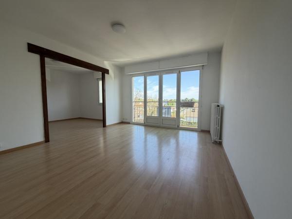 Appartement à louer 900 € CC Hourtin 5 p 86 m² DPE D