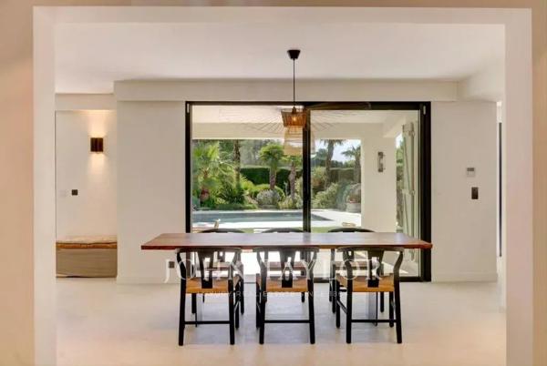 Élégante Villa de Prestige avec Maison d’Invités et Piscine – Camp Lauvas