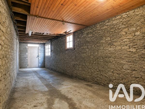 Maison à vendre 4 pièces 102,5 m² Saint-Parthem