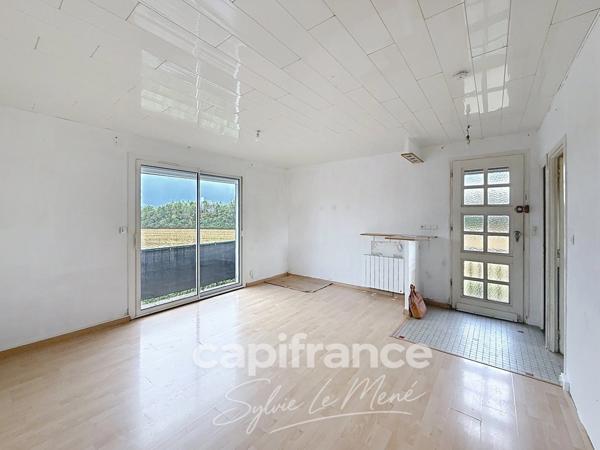 Maison à vendre 🏡 PONTIVY – MAISON À LA CAMPAGNE AVEC GARAGE ET TERRAIN DE 429 M²