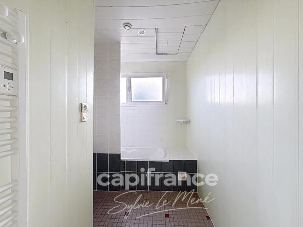 Maison à vendre 🏡 PONTIVY – MAISON À LA CAMPAGNE AVEC GARAGE ET TERRAIN DE 429 M²