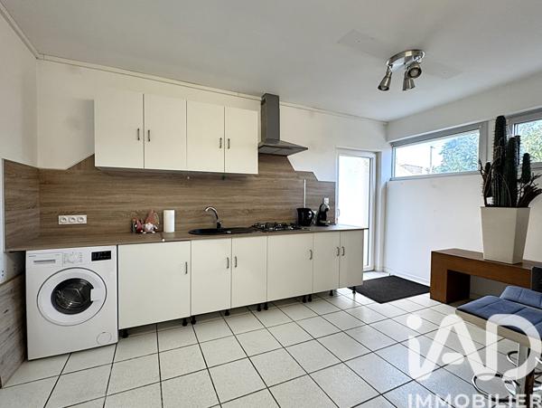 Immeuble à vendre 132 m² Fontenay-le-Comte