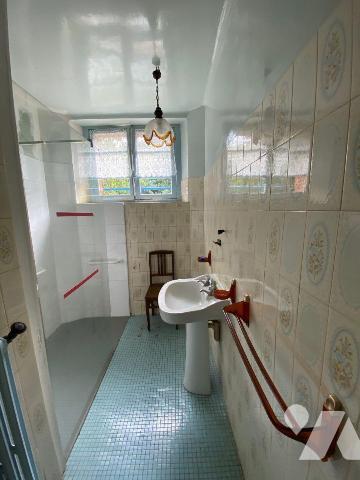 Maison à vendre à Plouha (22580) en Côtes-d'Armor (22)

Vente d'une maison située à Plouha, d...
