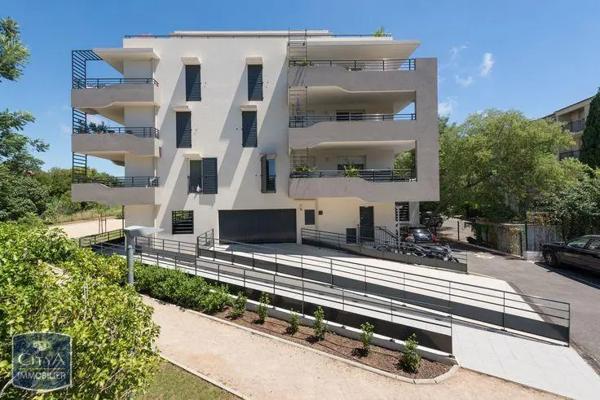 Appartement à louer 1 pièce 30.41m² Sainte-Maxime (83120)