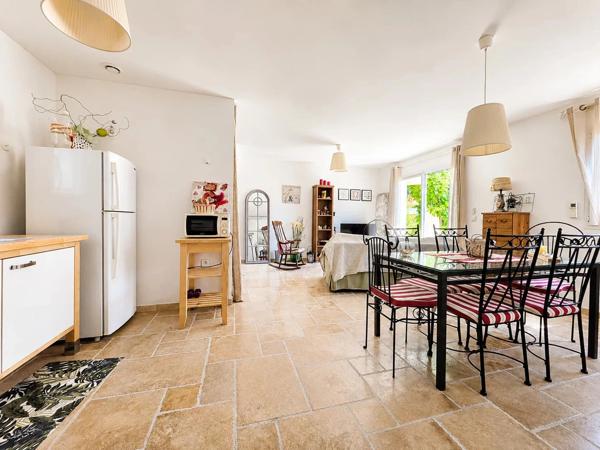 Villa 5 chambres, piscine et garage. - 83510 Lorgues - Réf 87021015