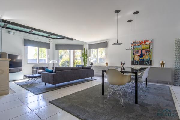 SAINTE LUCE SUR LOIRE - MAISON RECENTE DE 201 M2 HABITABLES - PISCINE CHAUFFÉE