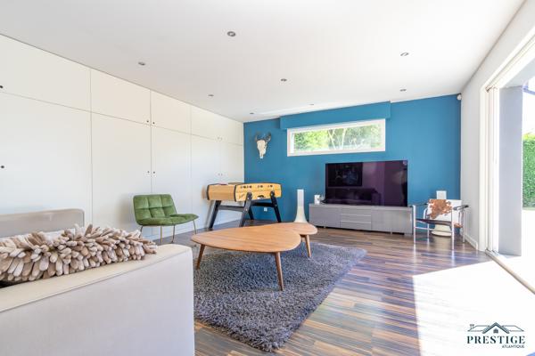SAINTE LUCE SUR LOIRE - MAISON RECENTE DE 201 M2 HABITABLES - PISCINE CHAUFFÉE