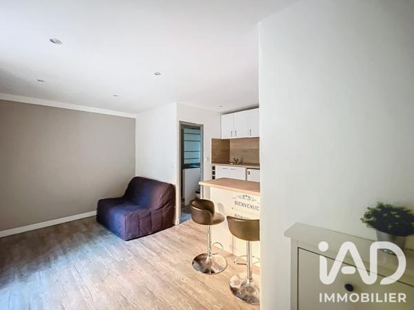 Location studio 22 m² Lambesc